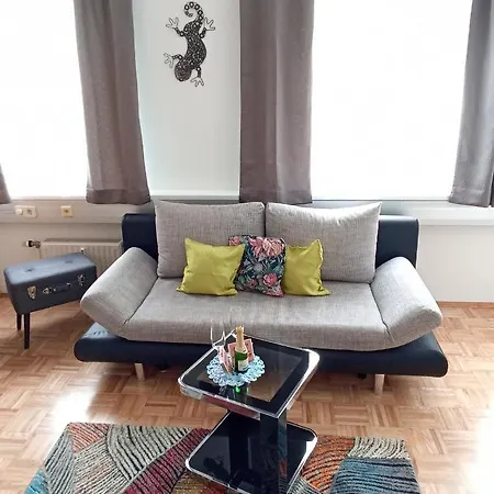 Apartmentstudio Mit Tiefgarage Free Parking Apartment Graz