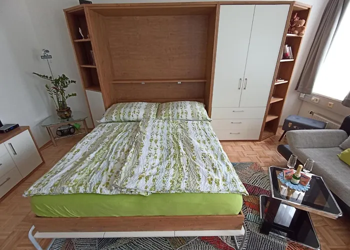 City Apartmentstudio Mit Tiefgarage