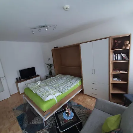 Apartmentstudio Mit Tiefgarage Free Parking Apartman Graz