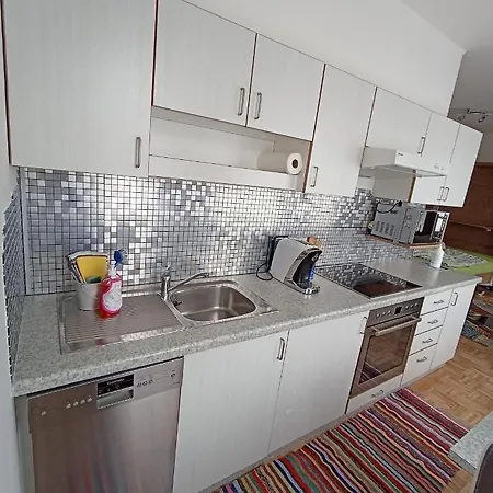 Apartmentstudio Mit Tiefgarage Free Parking Apartament *