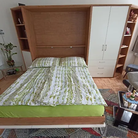 Apartmentstudio Mit Tiefgarage Free Parking