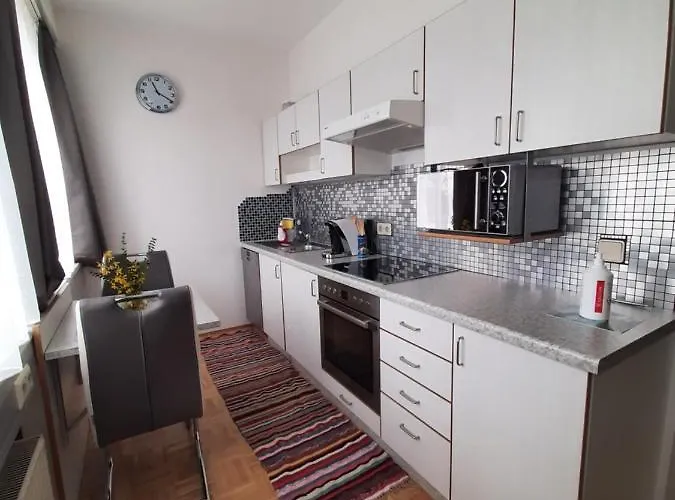 Apartmentstudio Mit Tiefgarage Free Parking Διαμέρισμα *